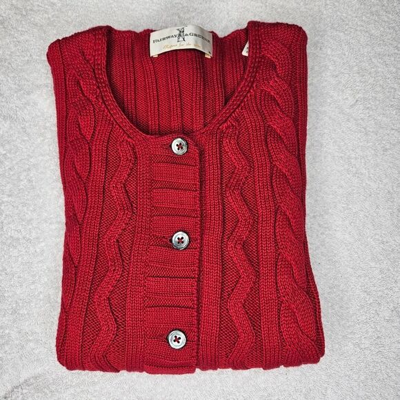 Fairway & Greene Vintage Christmas Red Button Front Cable Knit & Ribbed Vest - Picture 1 of 7